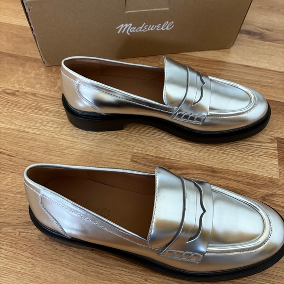 Madewell Women’s Vernon Shiny Silver Specchio Leather Loafers - Picture 3 of 14